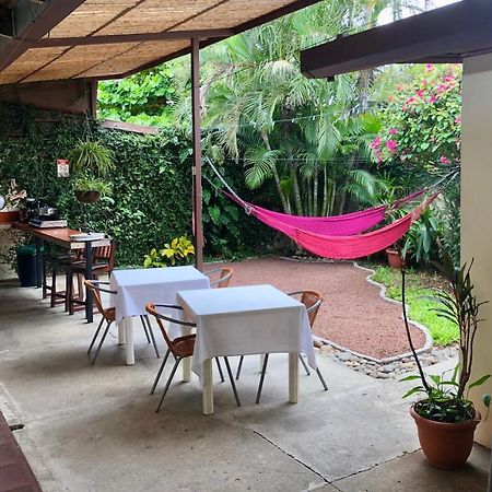 Hostel Dodero Либерия Екстериор снимка