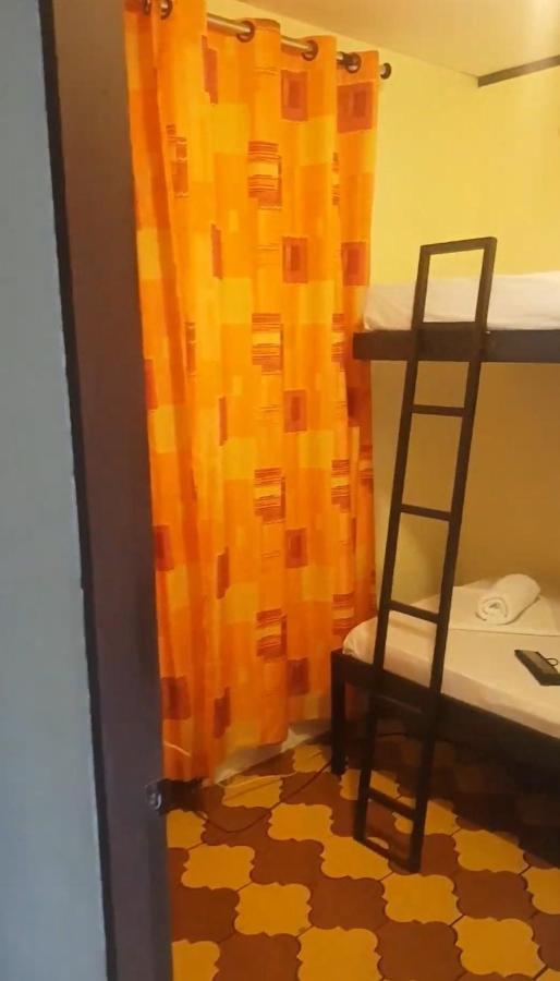 Hostel Dodero Либерия Екстериор снимка