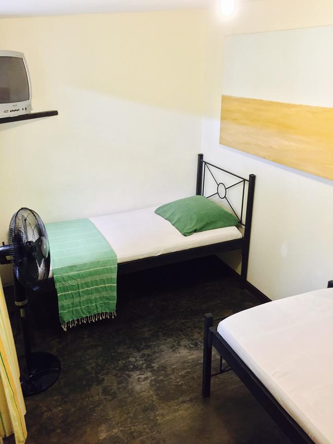 Hostel Dodero Либерия Екстериор снимка
