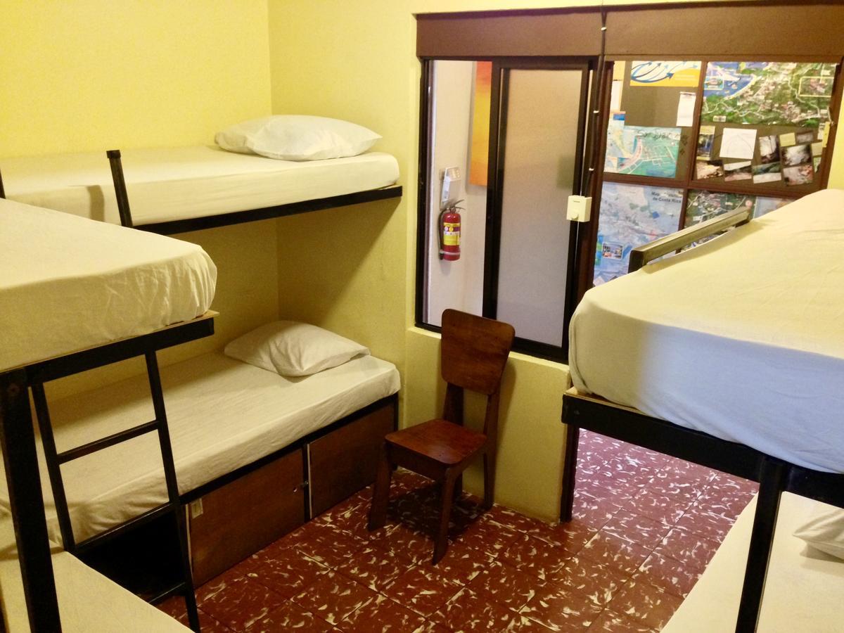 Hostel Dodero Либерия Екстериор снимка