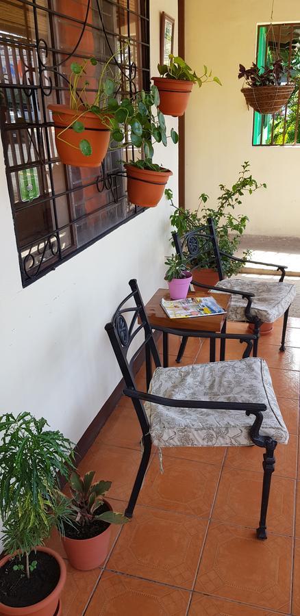 Hostel Dodero Либерия Екстериор снимка