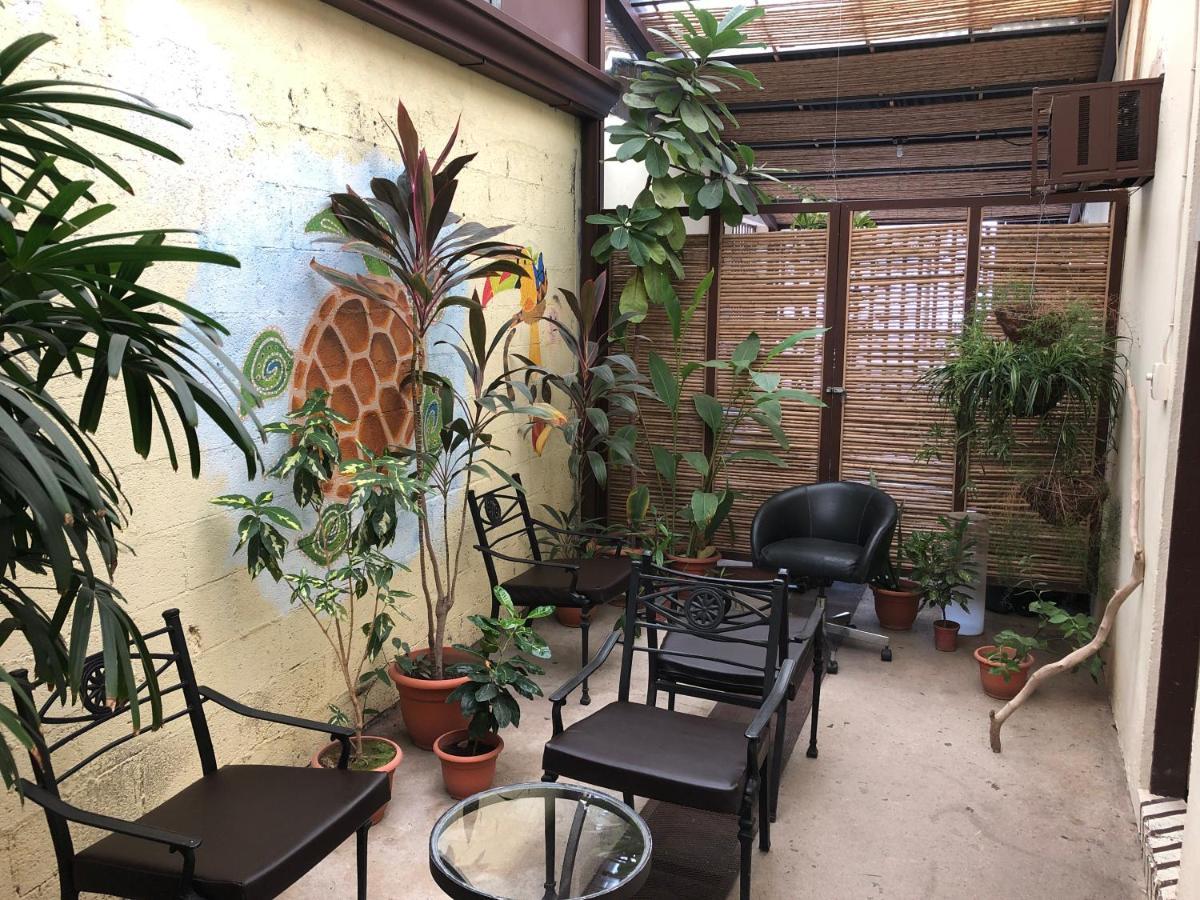 Hostel Dodero Либерия Екстериор снимка