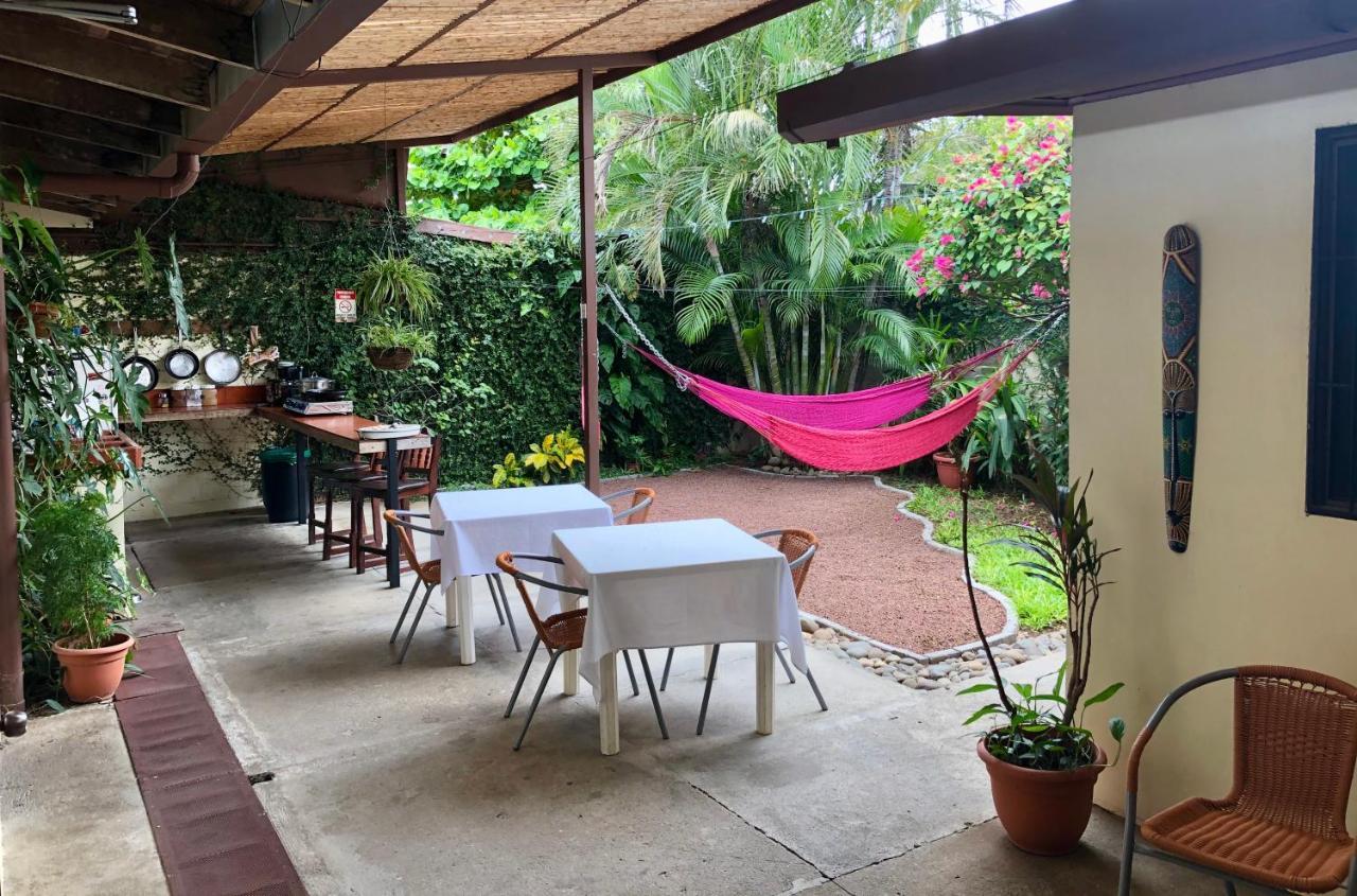 Hostel Dodero Либерия Екстериор снимка